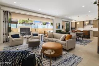 Photo #1: 6851654 Listing 