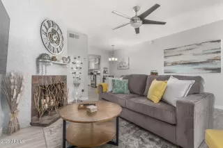 Photo #2: 6851668 Listing 