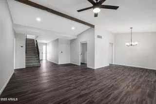 Photo #2: 6851694 Listing