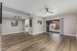 Photo #2: 6851791 Listing