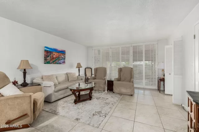 MLS: 6851849 Condo For Sale