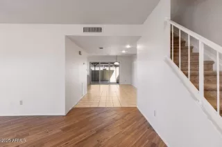 Photo #5: 6852026 Listing