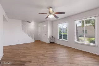 Photo #6: 6852026 Listing