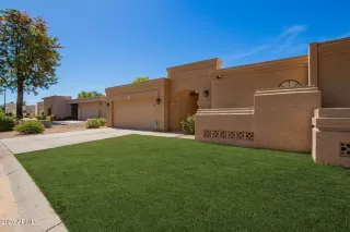 Photo #1: 6852201 Listing 