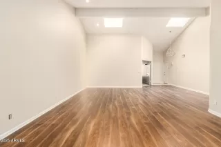 Photo #5: 6852201 Listing 