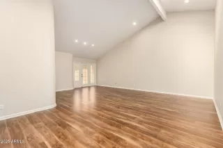 Photo #6: 6852201 Listing 