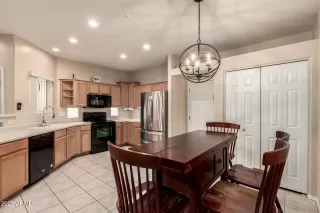 Photo #6: 6852260 Listing 