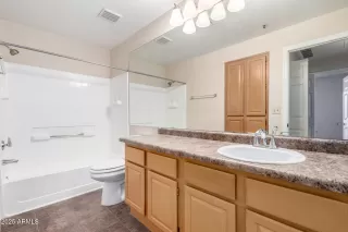 Photo #3: 6852402 Listing