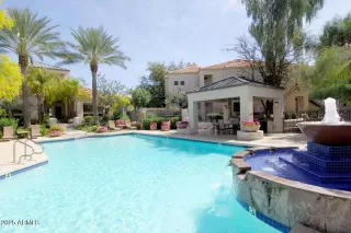 Photo #4: 6852402 Listing