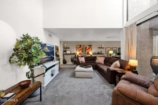 Photo #6: 6852465 Listing 