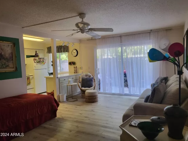 MLS: 6852583 Condo For Sale