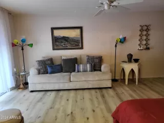 Photo #3: 6852583 Listing