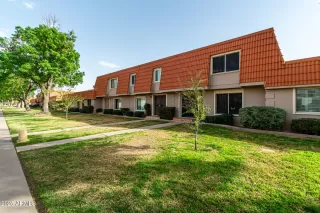 Photo #3: 6852754 Listing