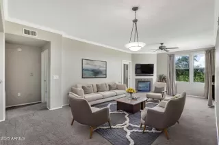 Photo #5: 6852930 Listing