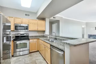 Photo #6: 6852930 Listing