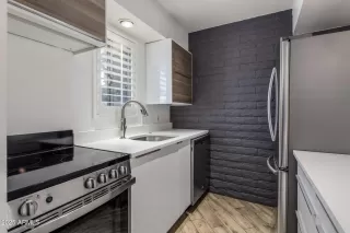 Photo #1: 6853172 Listing 