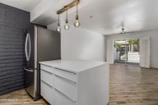 Photo #2: 6853172 Listing 