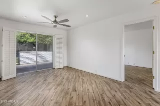 Photo #6: 6853172 Listing 