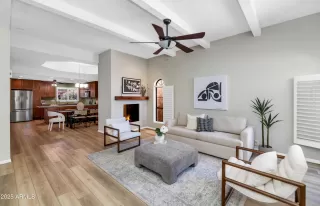 Photo #3: 6853233 Listing 