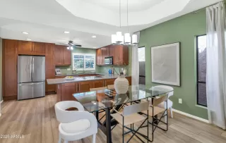 Photo #6: 6853233 Listing 