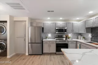 Photo #2: 6853357 Listing 