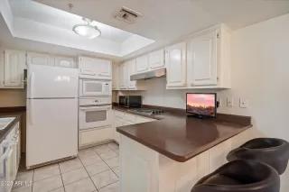 Photo #3: 6853694 Listing