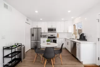 Photo #3: 6853717 Listing 