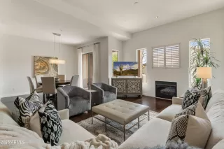 Photo #3: 6853766 Listing