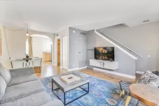 Photo #3: 6853887 Listing