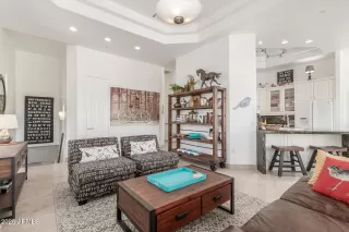 Photo #3: 6854022 Listing