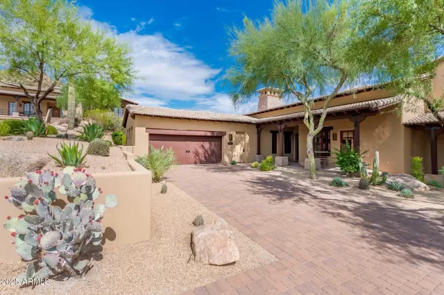 MLS: 6854156 Condo For Sale