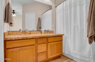 Photo #6: 6854209 Listing