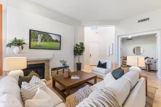 Photo #5: 6854883 Listing