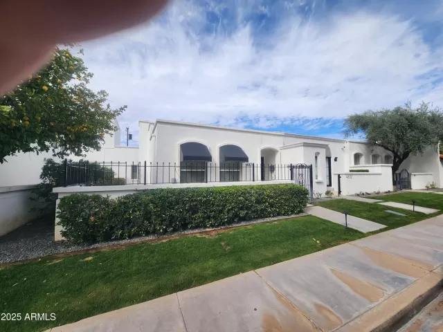 MLS: 6855169 Condo For Sale