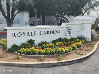 Photo #3: 6855169 Listing