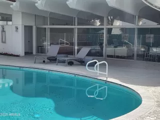 Photo #6: 6855169 Listing