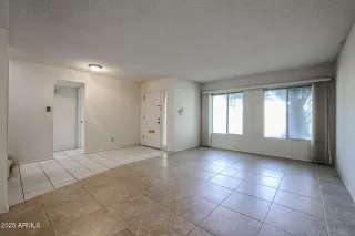 Photo #3: 6855193 Listing