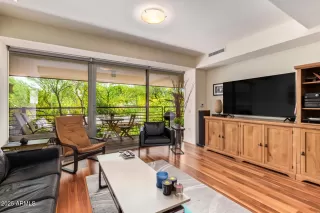 Photo #3: 6855636 Listing