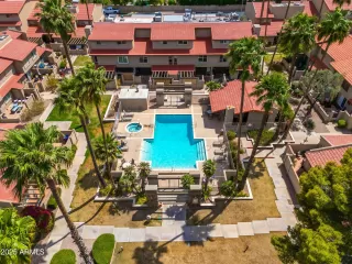 Photo #1: 6855703 Listing