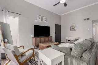 Photo #3: 6855810 Listing