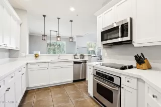 Photo #1: 6855840 Listing