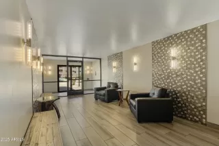 Photo #4: 6855896 Listing