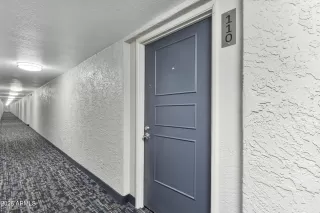 Photo #5: 6855896 Listing