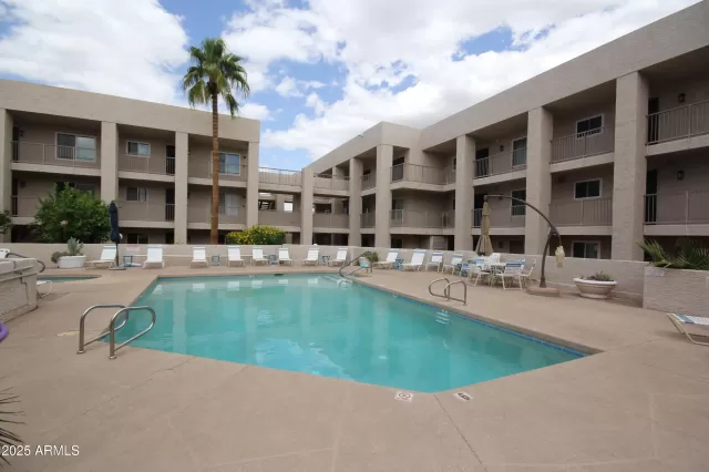 MLS: 6856586 Condo For Sale