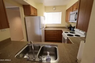 Photo #4: 6856586 Listing 