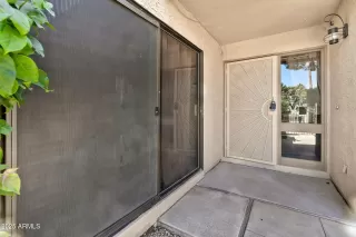 Photo #2: 6856776 Listing