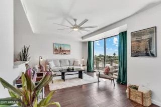 Photo #5: 6856869 Listing 