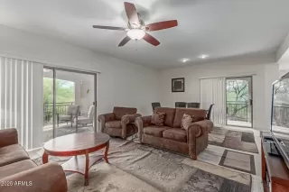 Photo #3: 6857092 Listing 