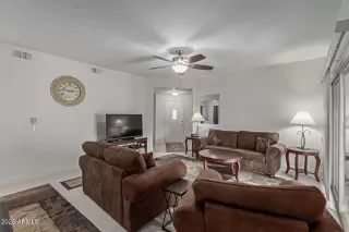 Photo #4: 6857092 Listing 