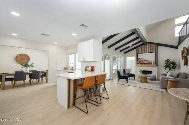 MLS: 6857115 Condo For Sale